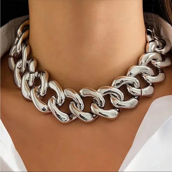 Jewelry - CHUNKY SIMPLE CUBAN CHAIN LINK NECKLACE GOLD OR SILVER